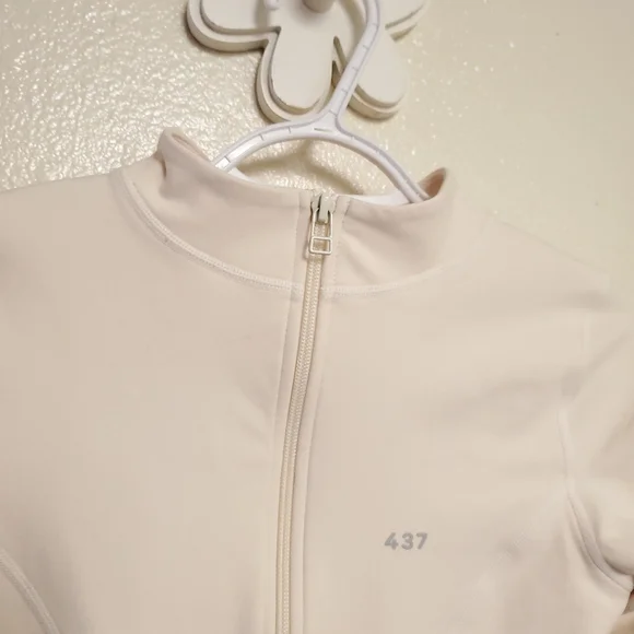 437 The Curve Jacket Crop Full Zip In Craam Sz XS - Picture 11 of 12